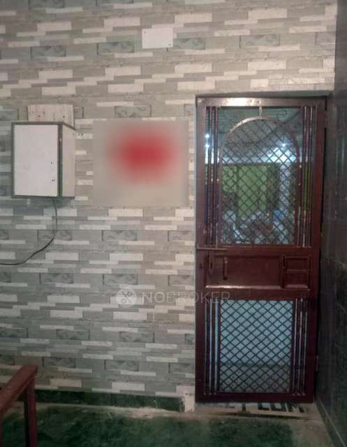 3 BHK Flat In Sadtnalone Building   For Sale  In Naya Ganj