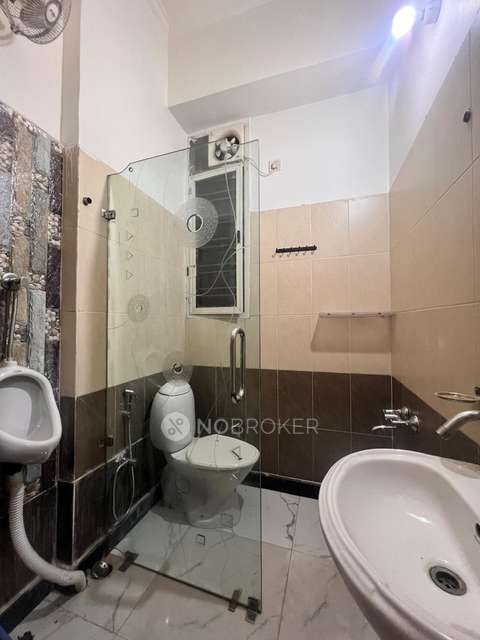 Office Space in Indirapuram, Ghaziabad for sale 