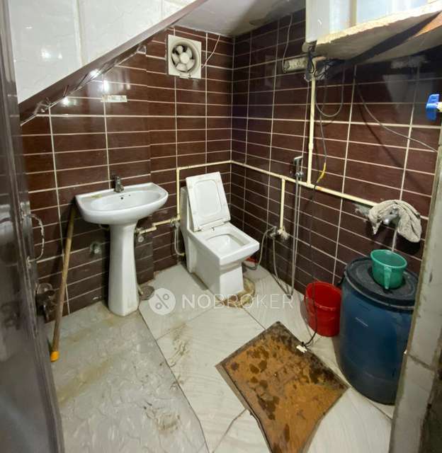 Office Space in Indirapuram, Ghaziabad for sale 