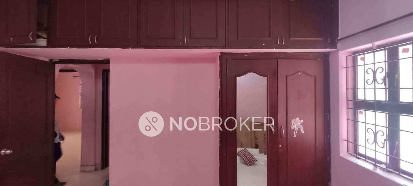 3 BHK Flat In Bhrathiar Kudil   For Sale  In West Mambalam