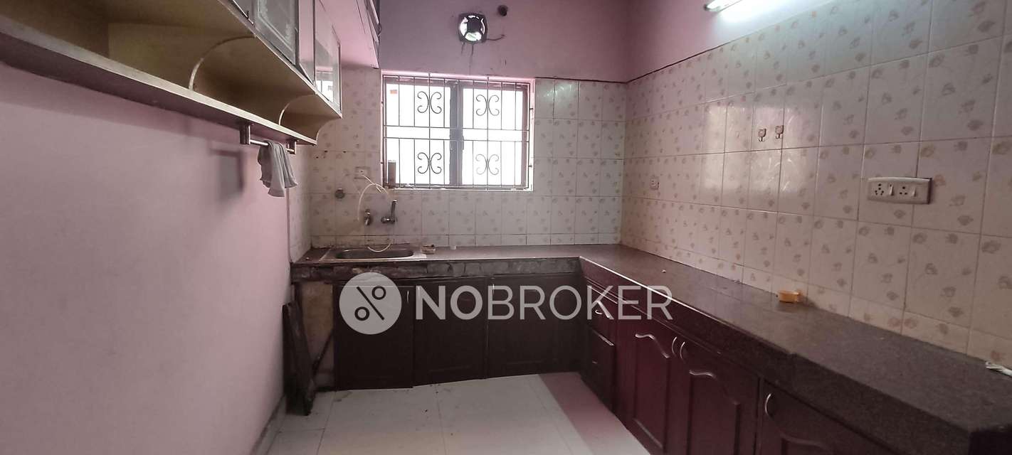 3 BHK Flat In Bhrathiar Kudil   For Sale  In West Mambalam