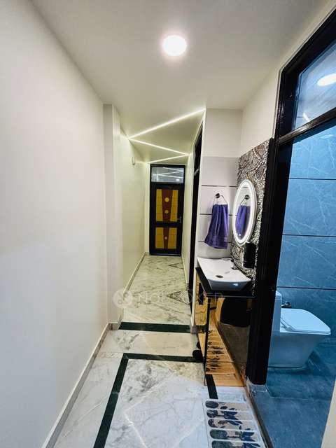 2 BHK Flat In Standlone Building For Sale  In Krishna Nagar