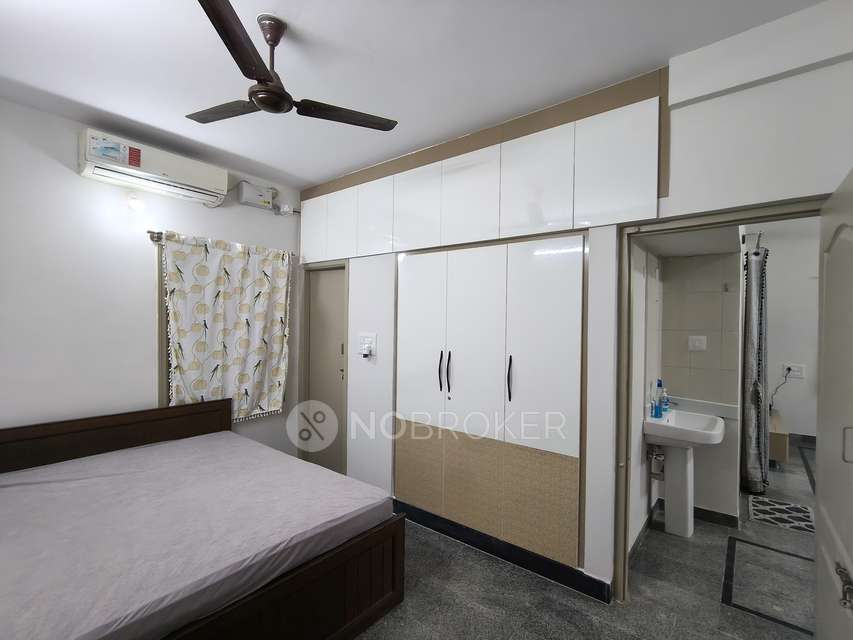 2 BHK Flat In Standalone Building  for Rent  In Hsr Layout