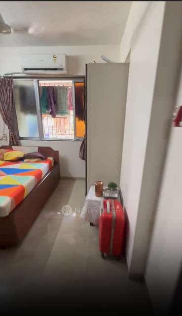 2 BHK Flat For Sale  In Santacruz West