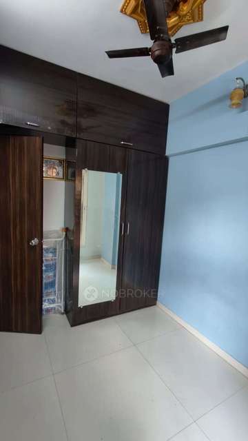 2 BHK Flat In Pearl Hazeline For Sale  In Andheri West
