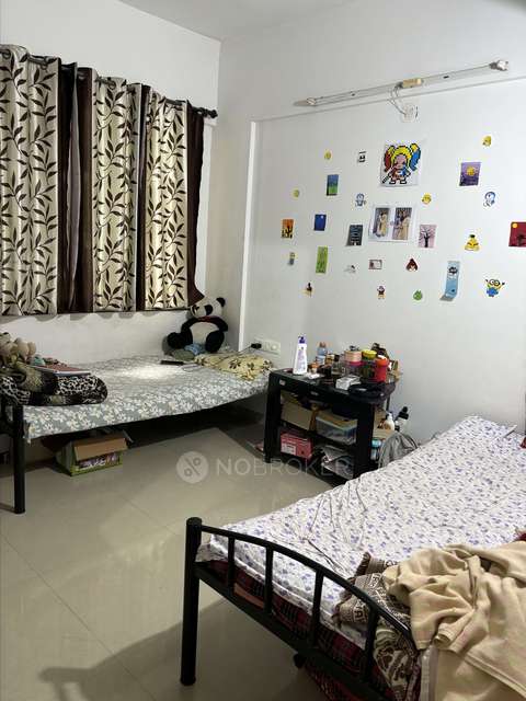Single Room for Female In 2 BHK  In Mark 1 Society In Wakad