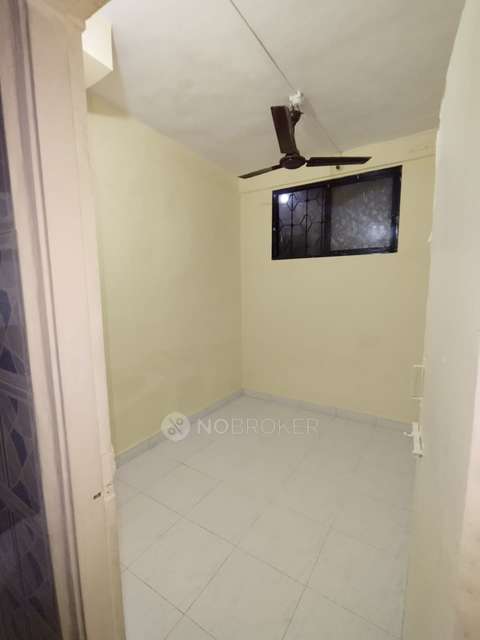 2 BHK Flat In Mahavir Chs Vashi For Sale  In Juhu Village