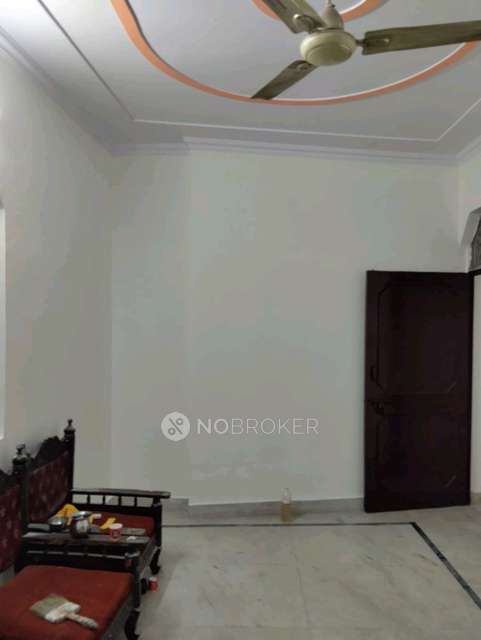 1 BHK Flat For Sale  In Baljeet Nagar, Gali Number 10