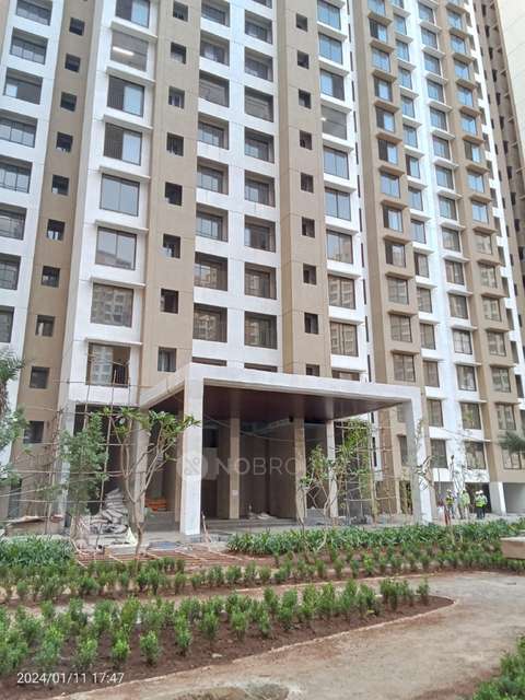 2 BHK Flat In Sunteck Maxxworld For Sale  In Mumbai