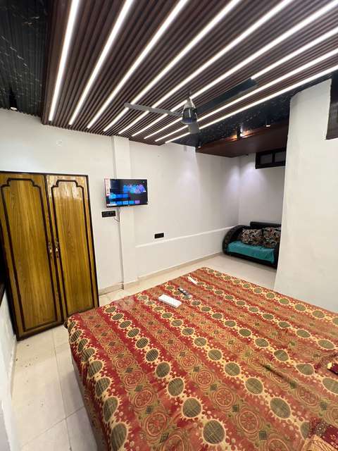 PG for Boys in Sector 5