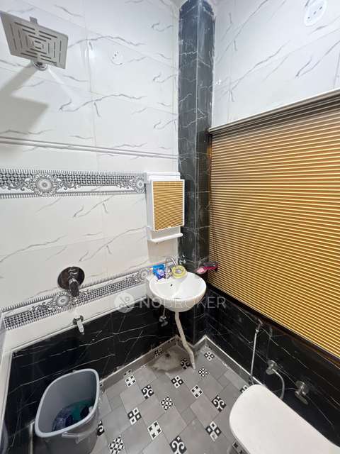 PG for Boys in Sector 5