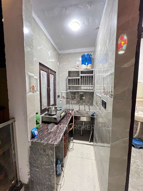 PG for Boys in Sector 5