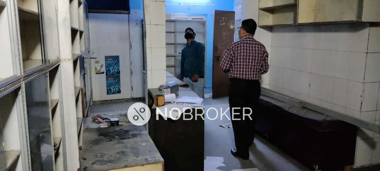Shop in Sector 50, Noida for Rent 