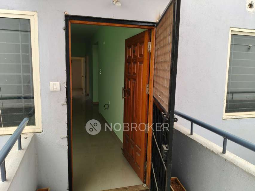 2 BHK Flat In Lakshmi Vihara Apartment, Gottigere For Sale  In Gottigere