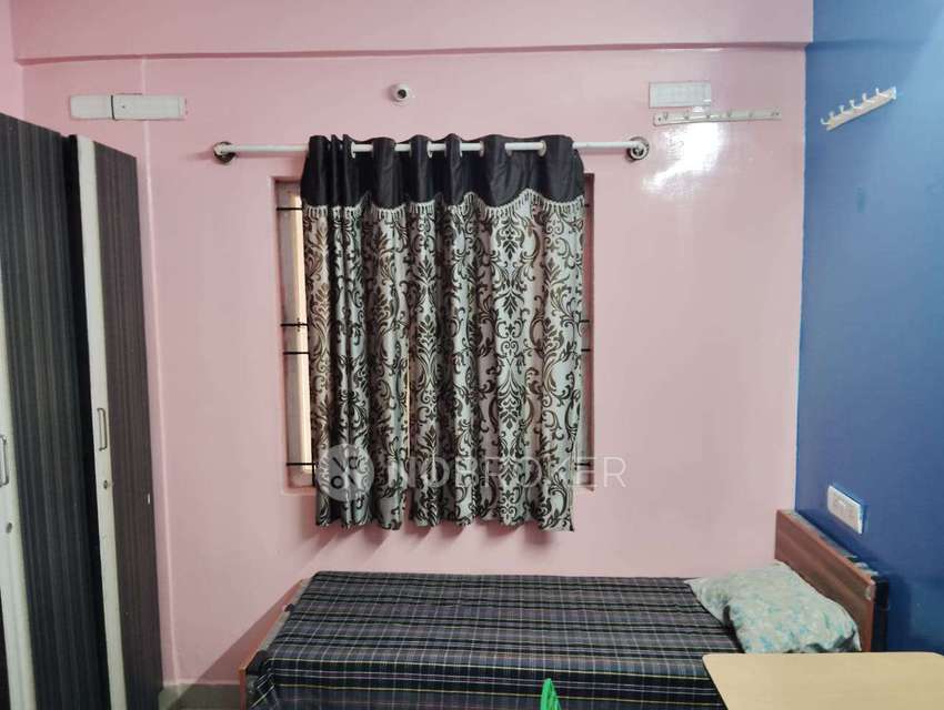 PG for Girls in Brookefield