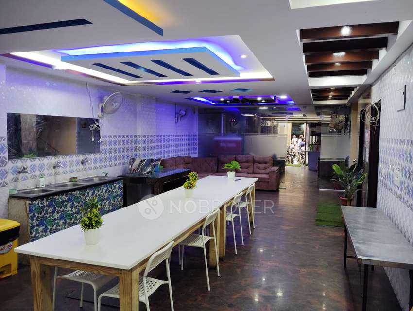 PG for Girls in Brookefield