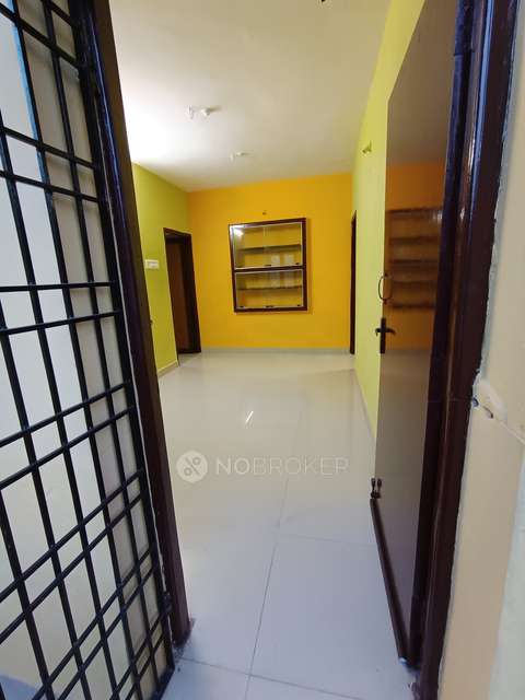 2 BHK Flat In Appartment. For Sale  In Choolaimedu