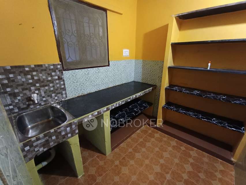 2 BHK Flat In Appartment. For Sale  In Choolaimedu