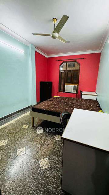 1 RK Flat for Rent  In Karol Bagh