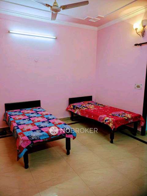 PG for Girls in Pitampura