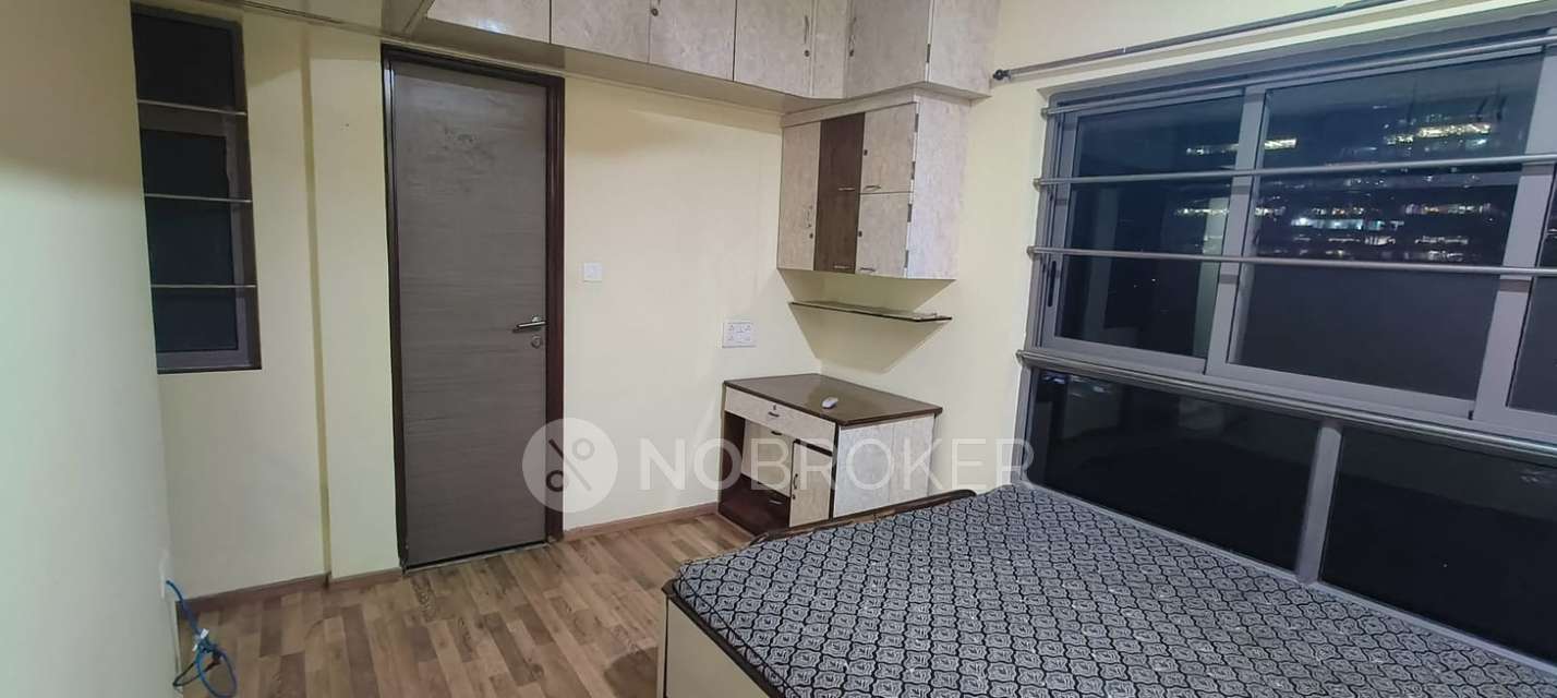 2 BHK Flat In Wadhwa Promenade Apartments For Sale  In Ghatkopar West