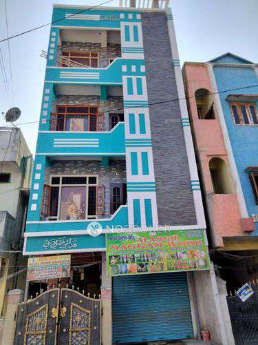 4+ BHK Flat For Sale  In Mallapur