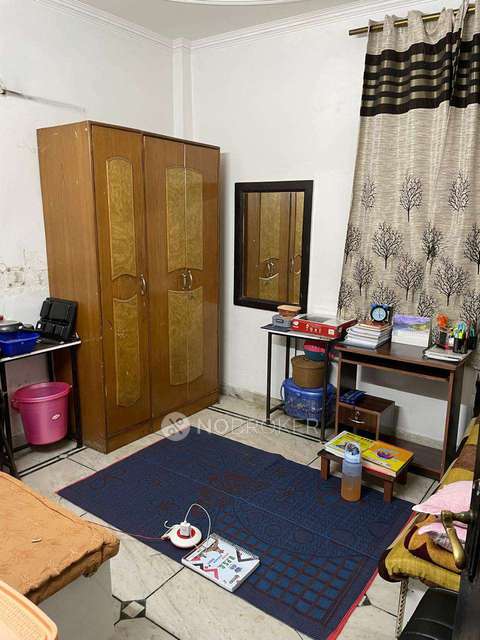 PG for Girls in Mukherjee Nagar