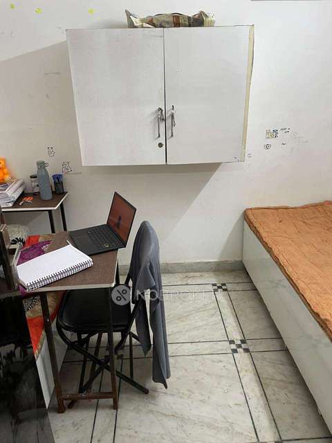 PG for Girls in Mukherjee Nagar