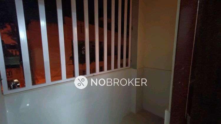 4+ BHK Flat In Standalone Building  For Sale  In Doddabommasandra