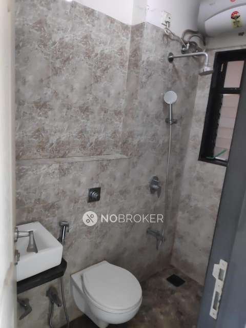 1 BHK Flat In Mayfair Hillcrest For Sale  In Vikhroli West