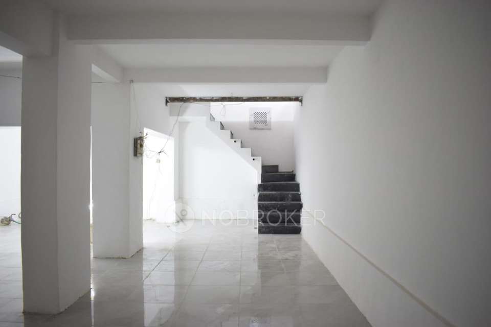 Shop in Rasta Peth, Pune for Rent 