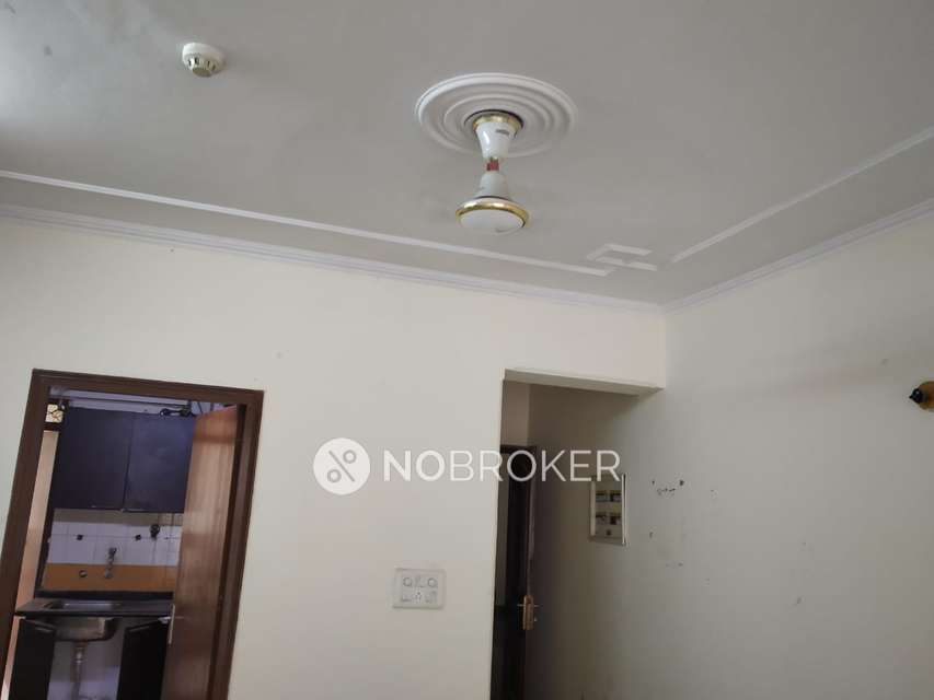 3 BHK Flat In Parsvnath Prestige for Rent  In Sector 93a