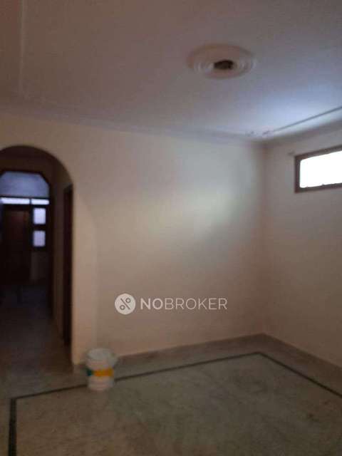 2 BHK Flat In Apartment For Sale  In Shahdara