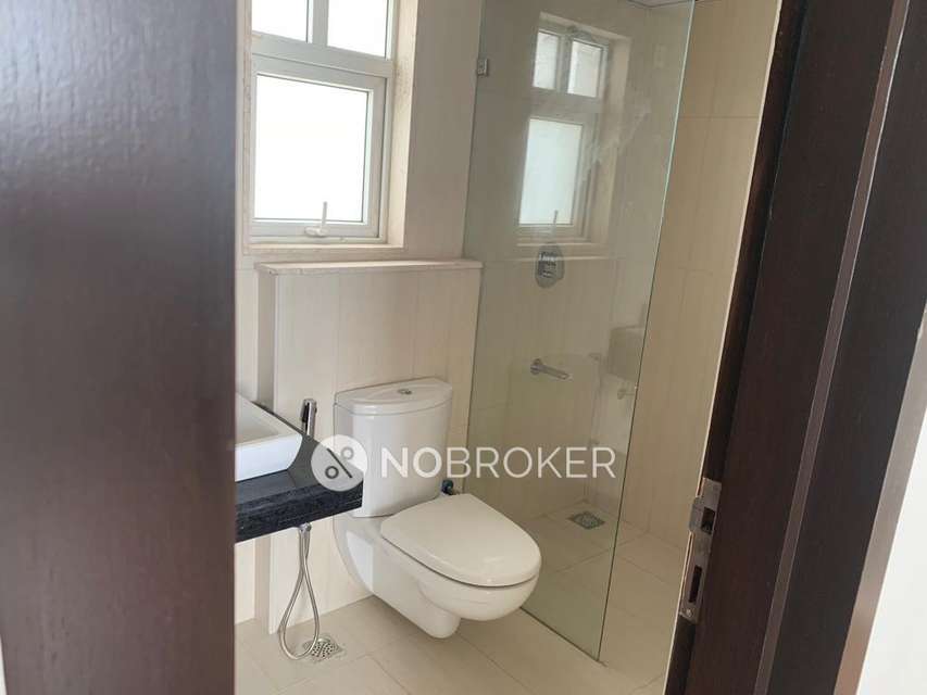 4 BHK Flat In Prestige Misty Waters For Sale  In Hebbal