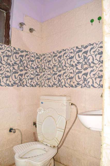 1 BHK Flat In Om Apartment For Sale  In Mundka