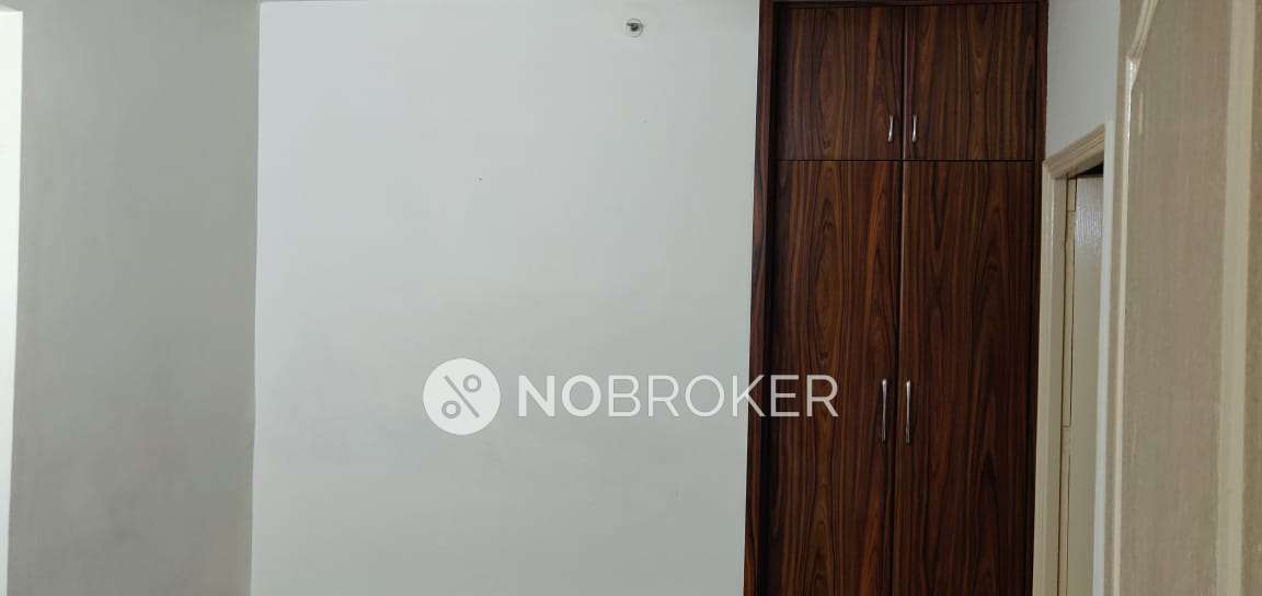 3 BHK Flat In Paras Tierea For Sale  In Sector 137