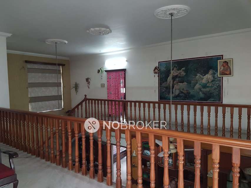 4 BHK Flat For Sale  In Nallakunta