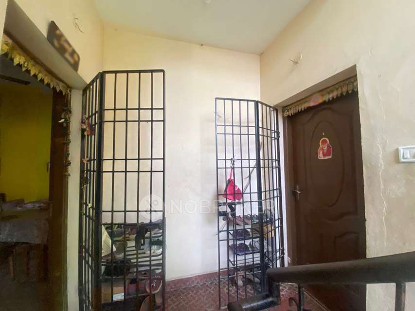 3 BHK Flat In Anirudh Prashanth Castle For Sale  In Pallikaranai