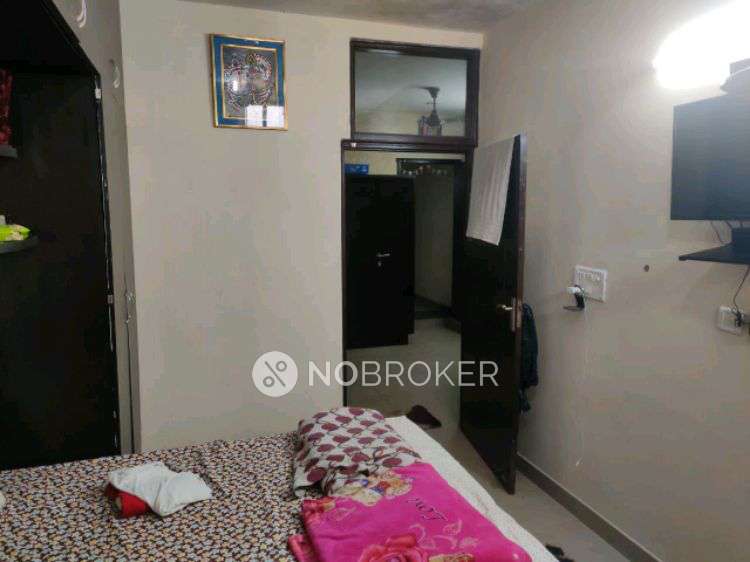 1 BHK House for Rent  In  East Of Kailash