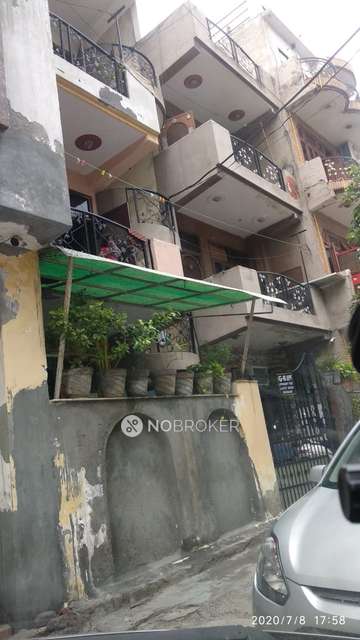 2 BHK Flat In Standalone Building  For Sale  In Mohan Nagar