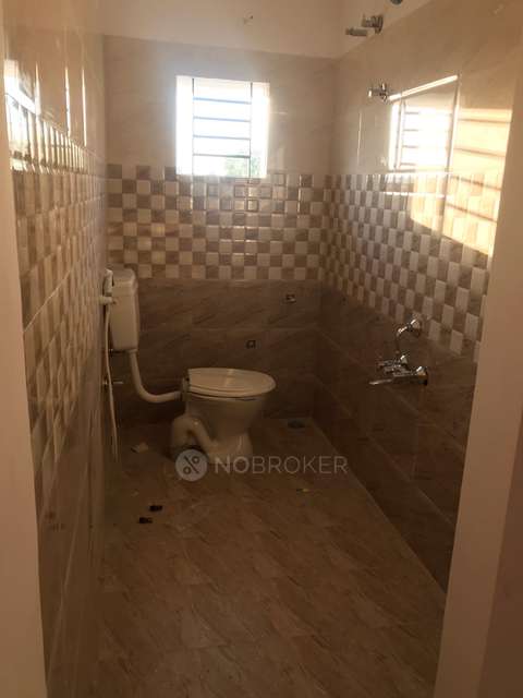 4+ BHK Flat In Stand Alone For Sale  In Krishnarajapura