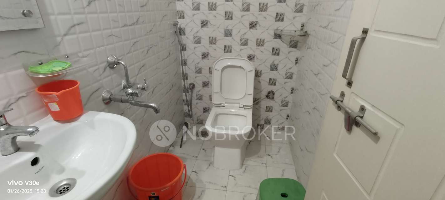 3 BHK Flat In Sarayu Spring Field For Sale  In Kukatpally