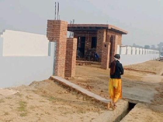 Plot For Sale  In Mensa Dream City In Galgotias University