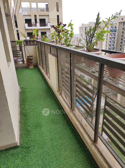 3 BHK Flat In Nimbus Express Park View I For Sale  In Chi V, 