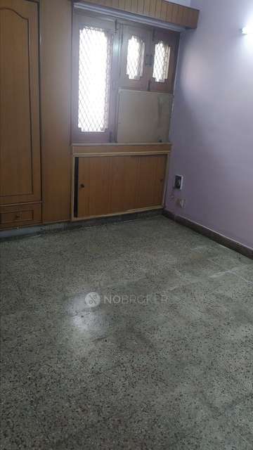 2 BHK Flat In Patel Apartments, Rohini for Rent  In Rohini