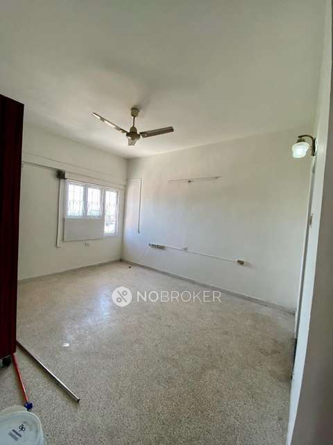 2 BHK Flat In Parsn Tower, Egmore For Sale  In Egmore