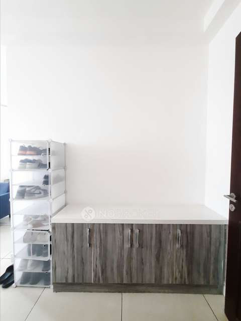 2 BHK Flat In Prestige Lakeside Habitat, For Sale  In Varthur