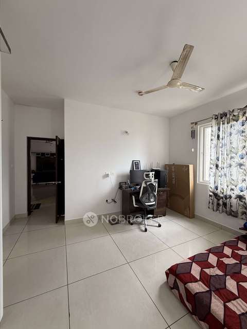 2 BHK Flat In Prestige Lakeside Habitat, For Sale  In Varthur