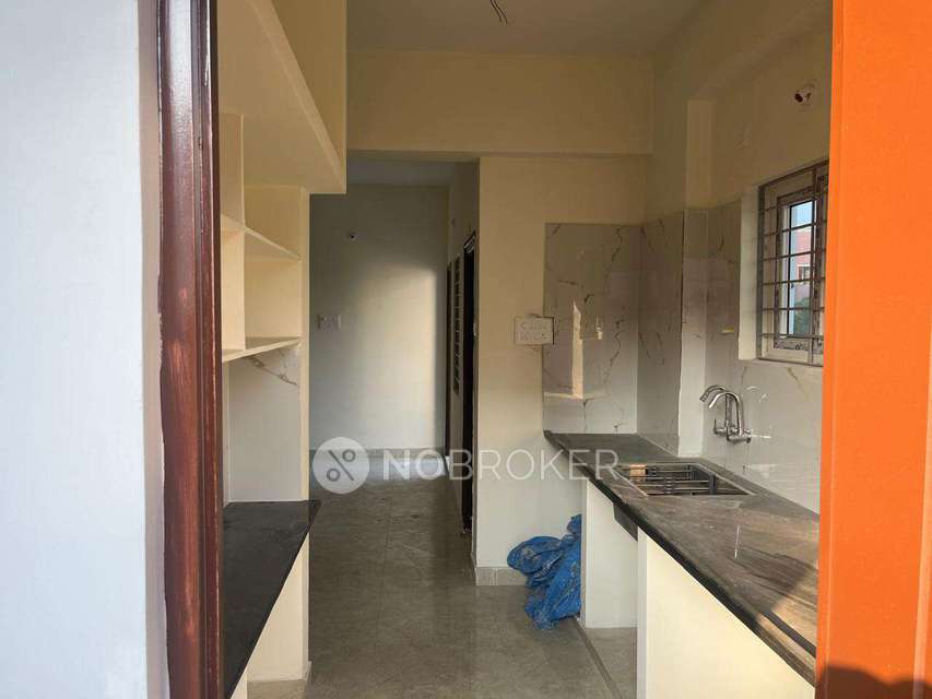 2 BHK Flat In Vaishnavi  Apartment  For Sale  In Kukatpally