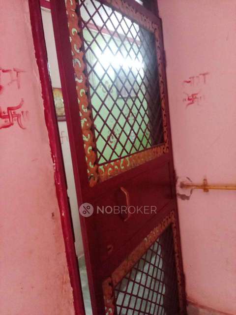 1 BHK Flat In Apartment For Sale  In Laxmi Nagar,